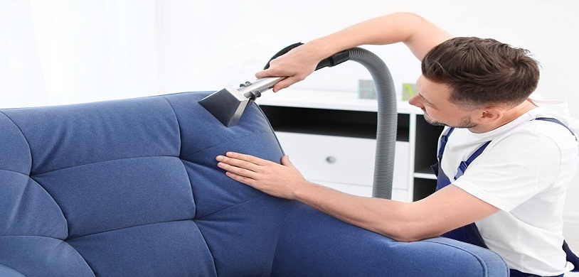 Le Nettoyage Canapé Professionnel Vaut-il Vraiment l’Investissement