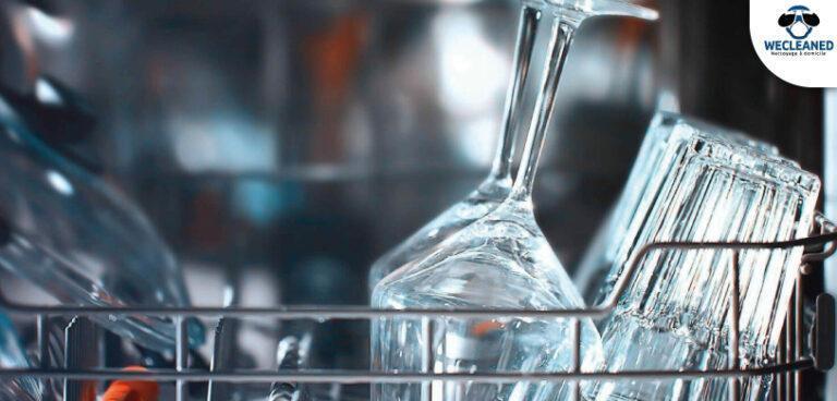 Comment nettoyer des verres blanchis au lave vaisselle ?