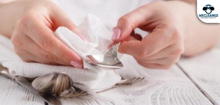 Comment nettoyer des couverts en argent ?