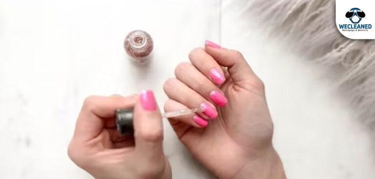 Comment enlever une tache de vernis?